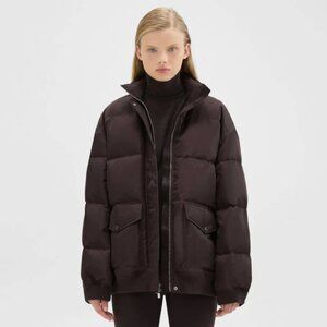 THEORY oversized puffer jacket in recycled nylon - mink